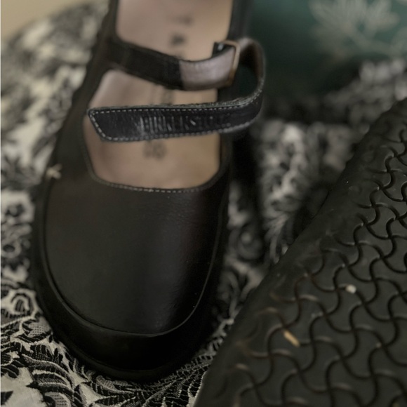 Birkenstock, leather black Mary Jane style size 10 - Picture 11 of 11